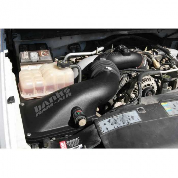 BANKS POWER 42132-D RAM-AIR INTAKE SYSTEM WITH DRY FILTER
VEHICLE FITMENT:
2001-2004 GM 6.6L DURAMAX LB7